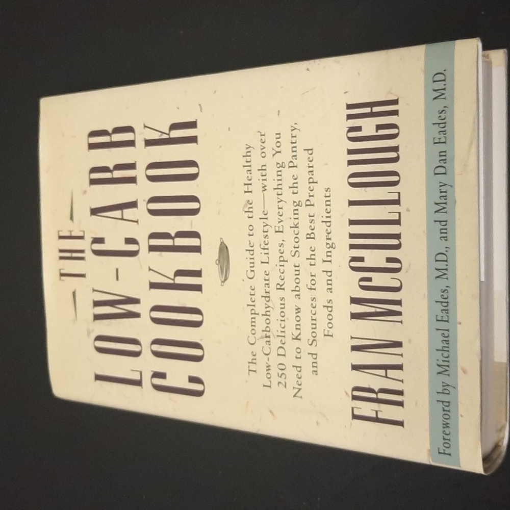 The low carb cook book  by Fran McCullough